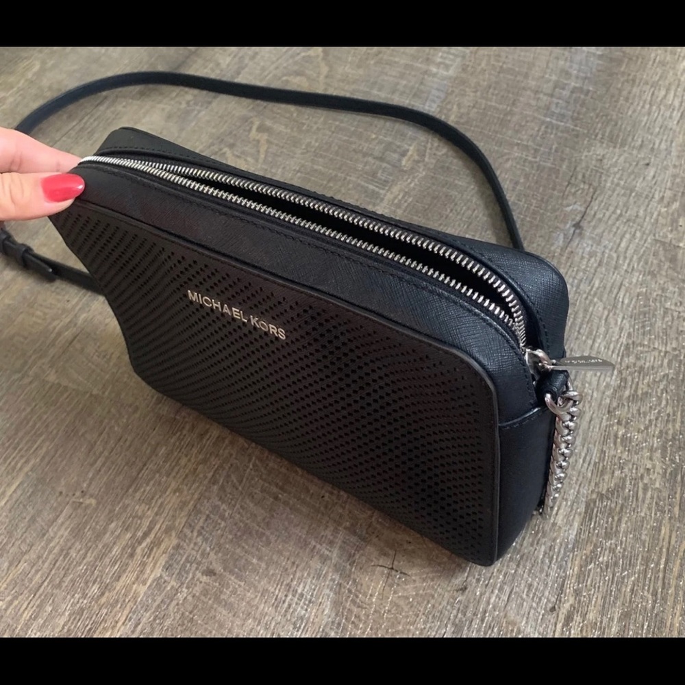 Black Micheal Kors Purse